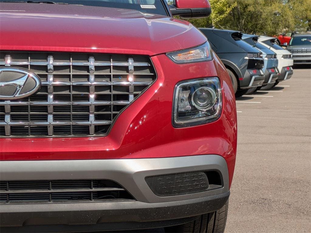 2025 Hyundai Venue SEL - Photo 9