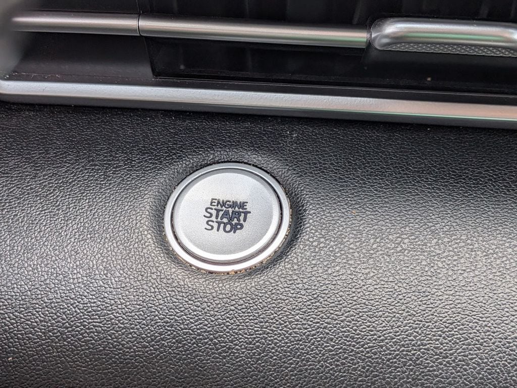 2021 Hyundai Elantra SEL - Photo 23