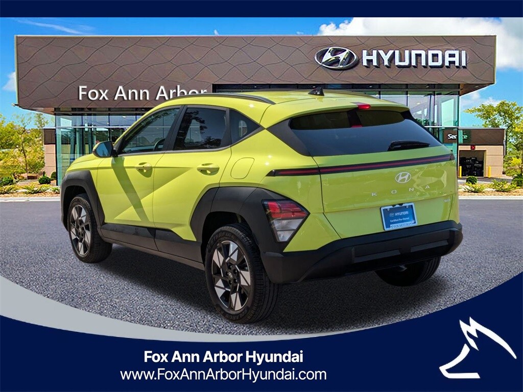 2024 Hyundai Kona SEL photo 2