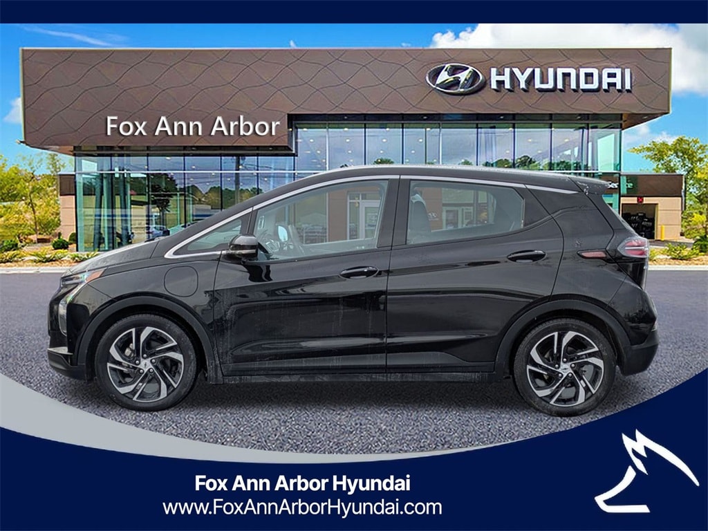 Used 2022 Chevrolet Bolt EV 2LT with VIN 1G1FX6S08N4101334 for sale in Ann Arbor, MI