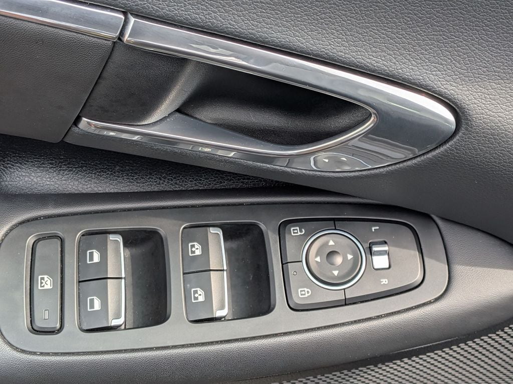 2023 Hyundai Sonata SEL - Photo 14