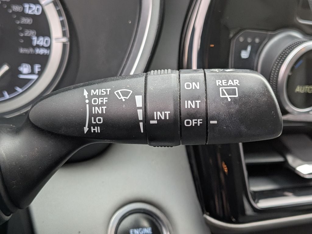 2020 Toyota Highlander XLE - Photo 19