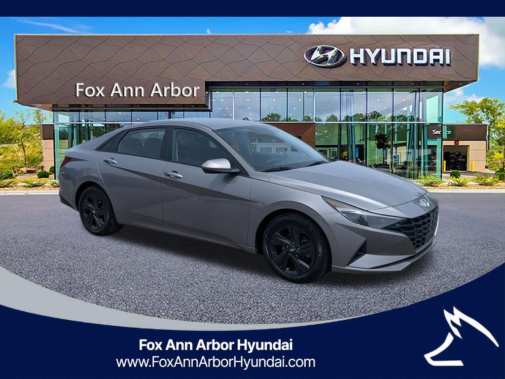 2021 Hyundai Elantra SEL - Photo 7