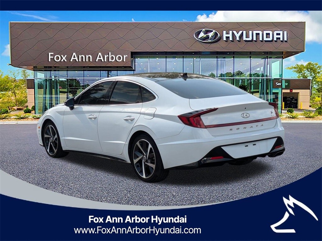 2021 Hyundai Sonata SEL Plus photo 3