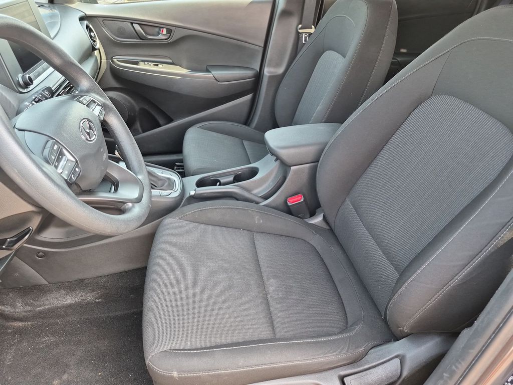 2022 Hyundai Kona SEL - Photo 12