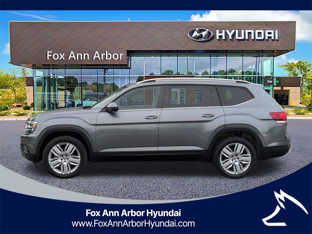 Used 2019 Volkswagen Atlas SE w/Tech with VIN 1V2UR2CAXKC546781 for sale in Ann Arbor, MI