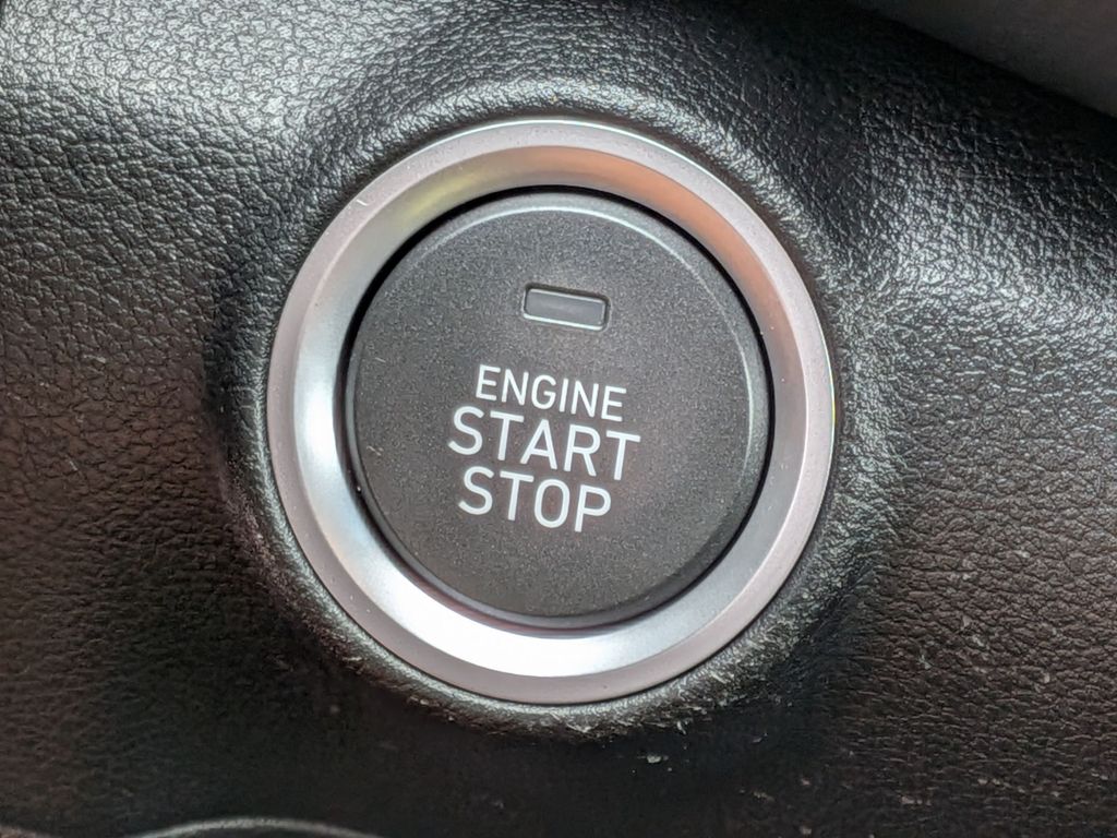 2023 Hyundai Kona SEL - Photo 23