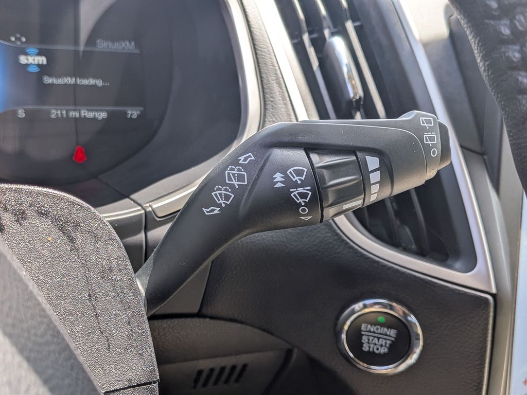 2021 Ford Edge SEL - Photo 19