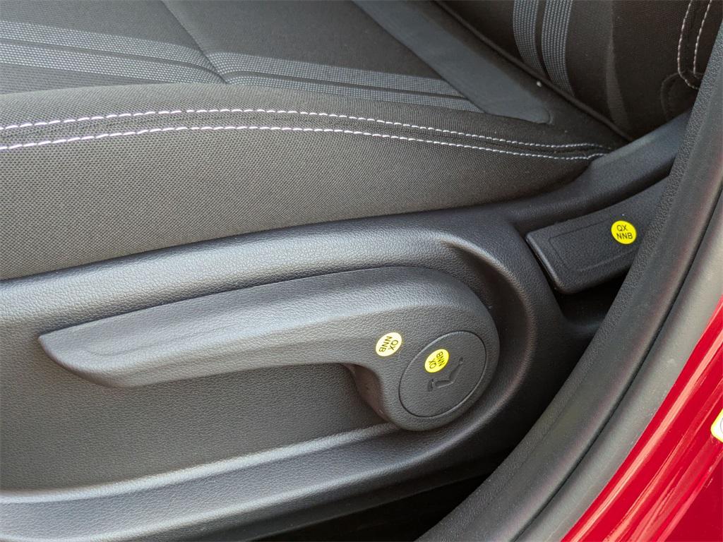 2025 Hyundai Venue SEL - Photo 16