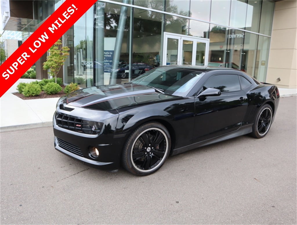 Used 2010 Chevrolet Camaro 2SS with VIN 2G1FK1EJ0A9100885 for sale in Ann Arbor, MI