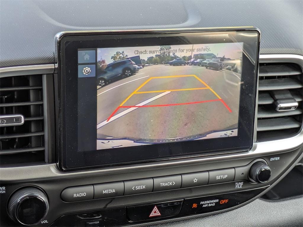 2025 Hyundai Venue SEL - Photo 26