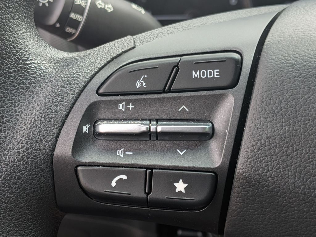 2023 Hyundai Kona SEL - Photo 15