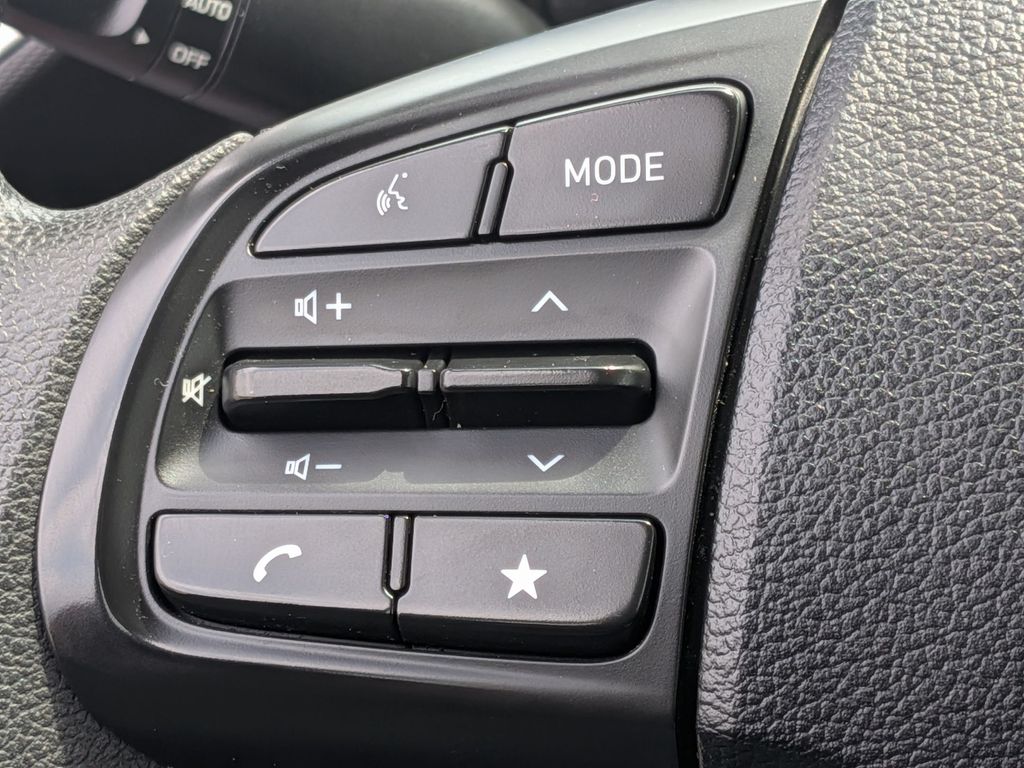 2024 Hyundai Venue SE - Photo 16