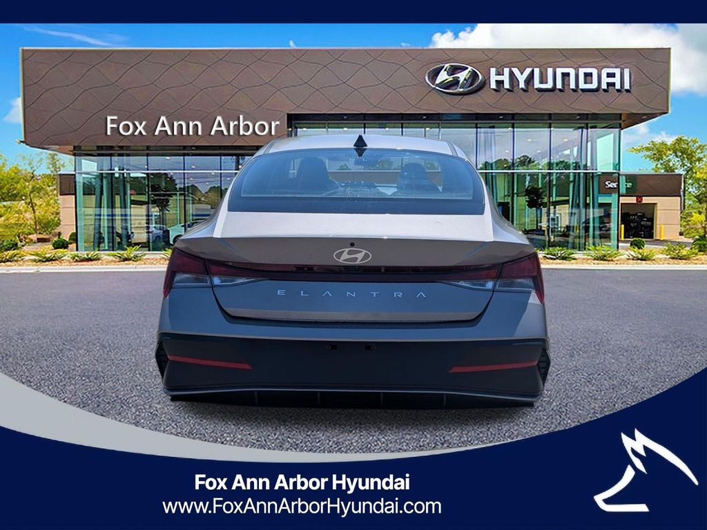 Used 2024 Hyundai Elantra SEL Sedan