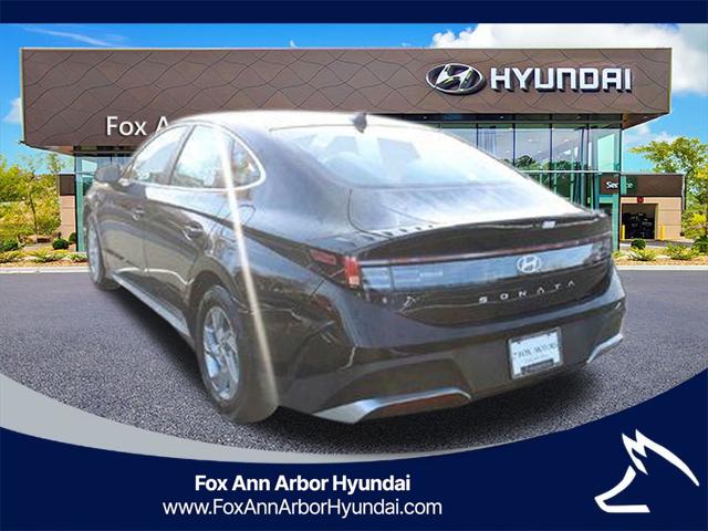 2025 Hyundai Sonata SE photo 3