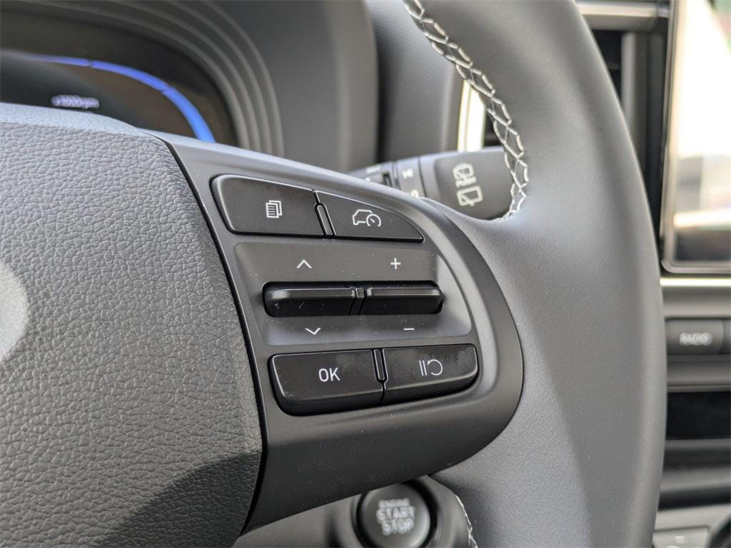 2025 Hyundai Venue SEL - Photo 20