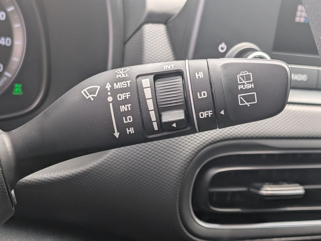 2023 Hyundai Kona SEL - Photo 18