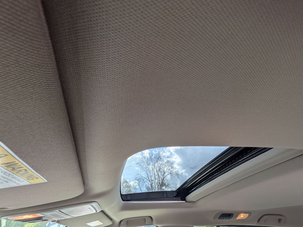 2023 Honda Odyssey EX-L - Photo 13