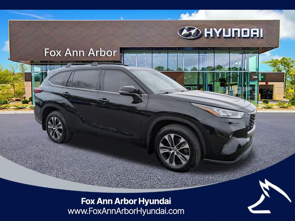 2020 Toyota Highlander XLE - Photo 7