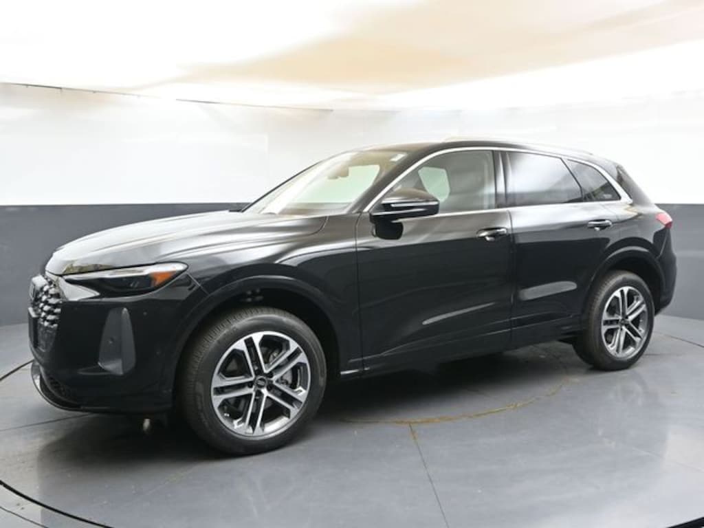 New 2026 Audi Q5 2.0T Premium SUV