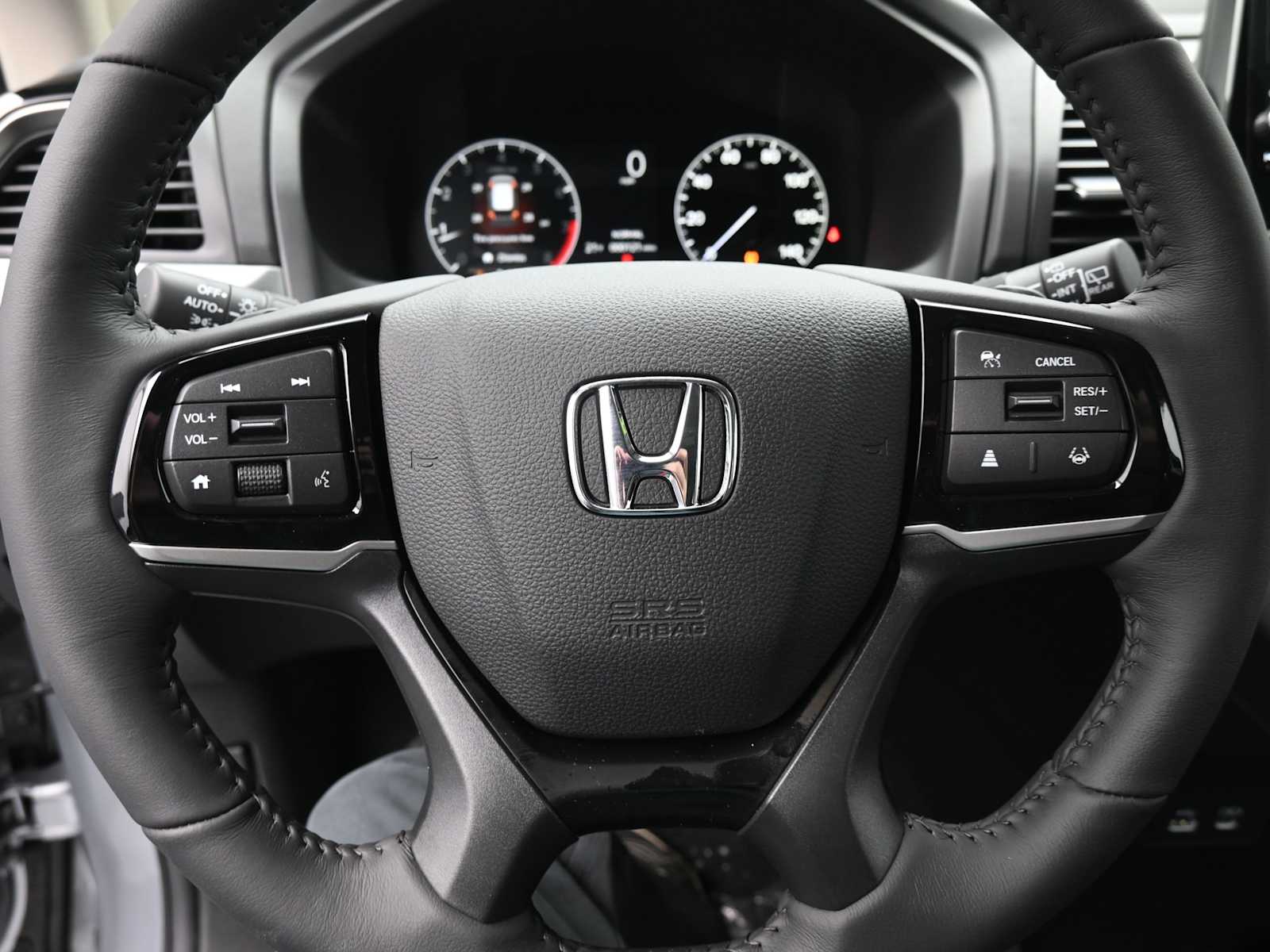 2026 Honda Odyssey Touring - Photo 6
