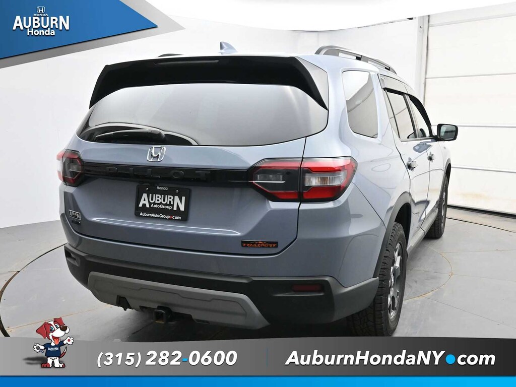 Used 2023 Honda Pilot TrailSport SUV