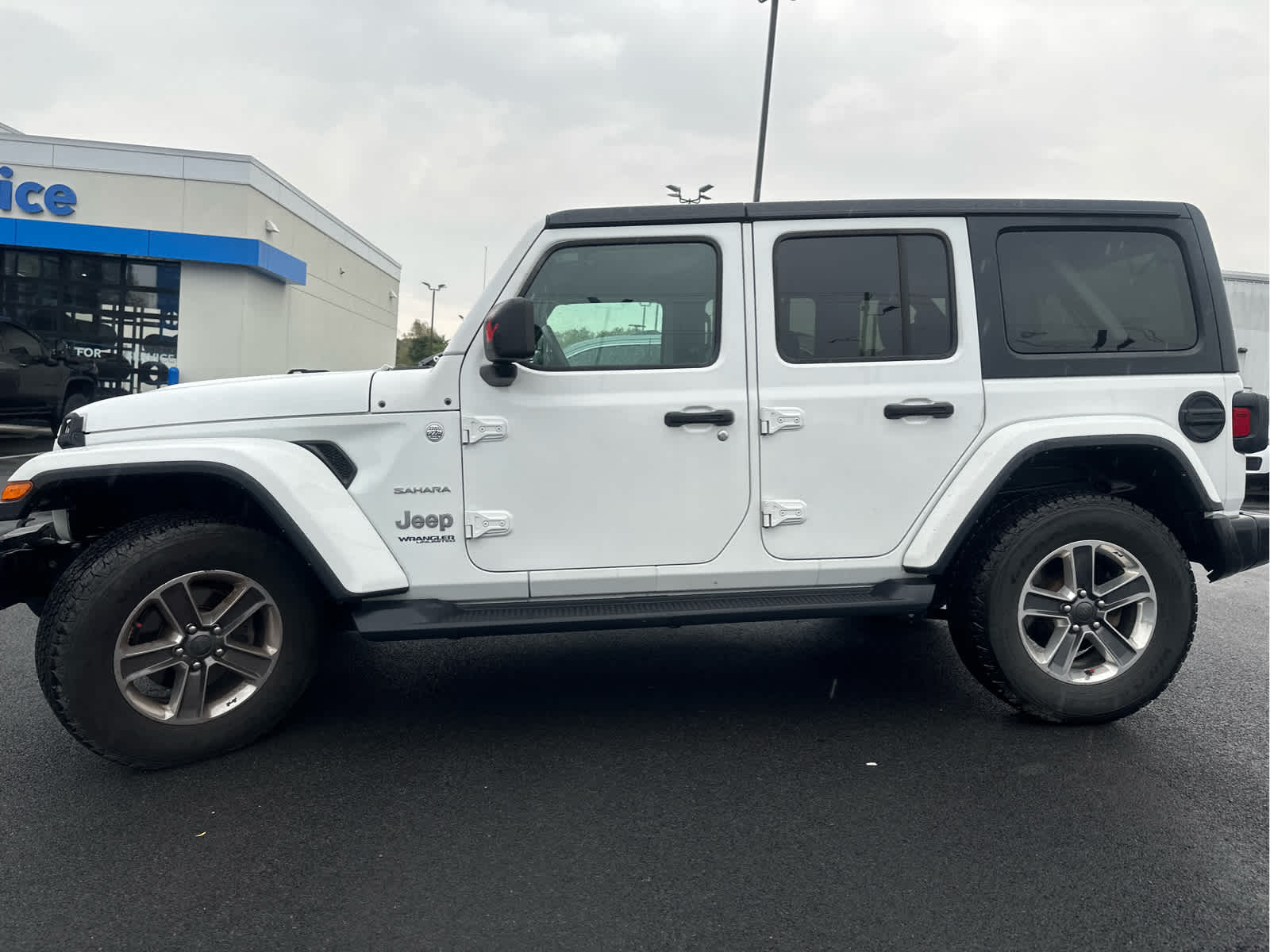 Used 2021 Jeep Wrangler Unlimited Sahara SUV
