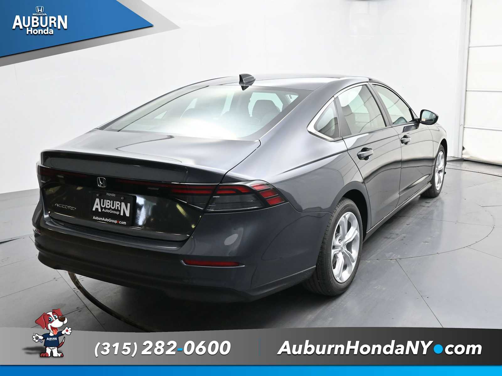 2025 Honda Accord LX photo 4