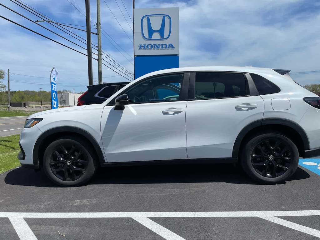Used 2024 Honda HR-V Sport w/BSI SUV
