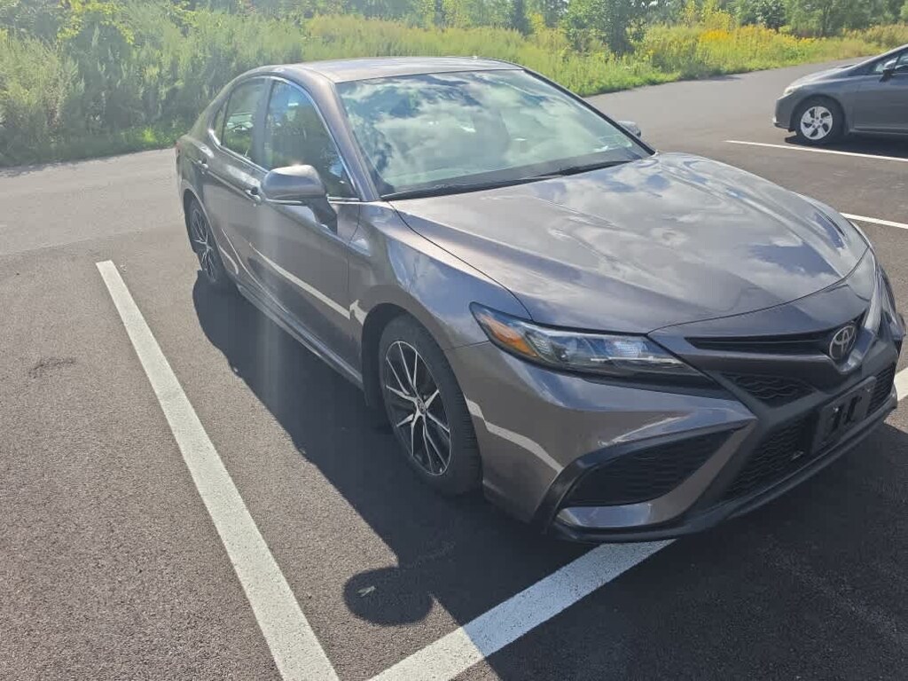 Used 2024 Toyota Camry SE Sedan