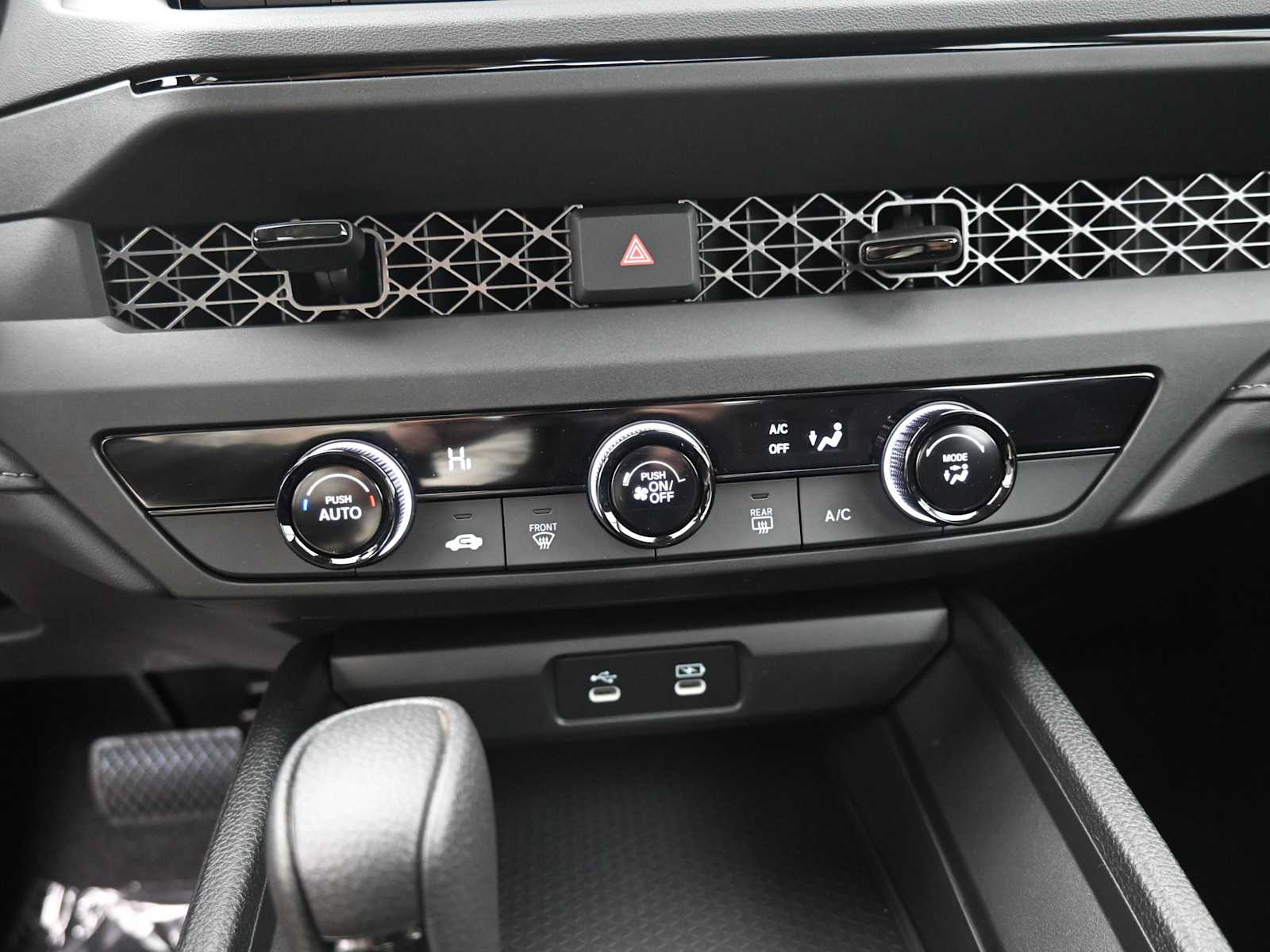 2025 Honda Accord LX - Photo 9