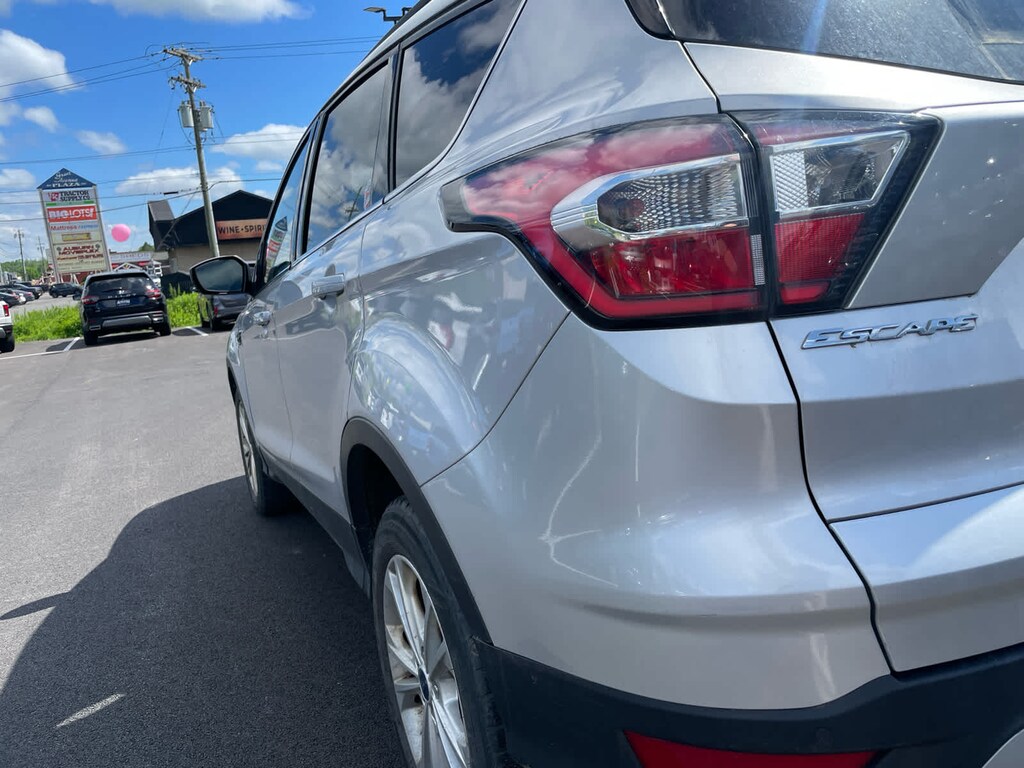 Used 2017 Ford Escape SE SUV