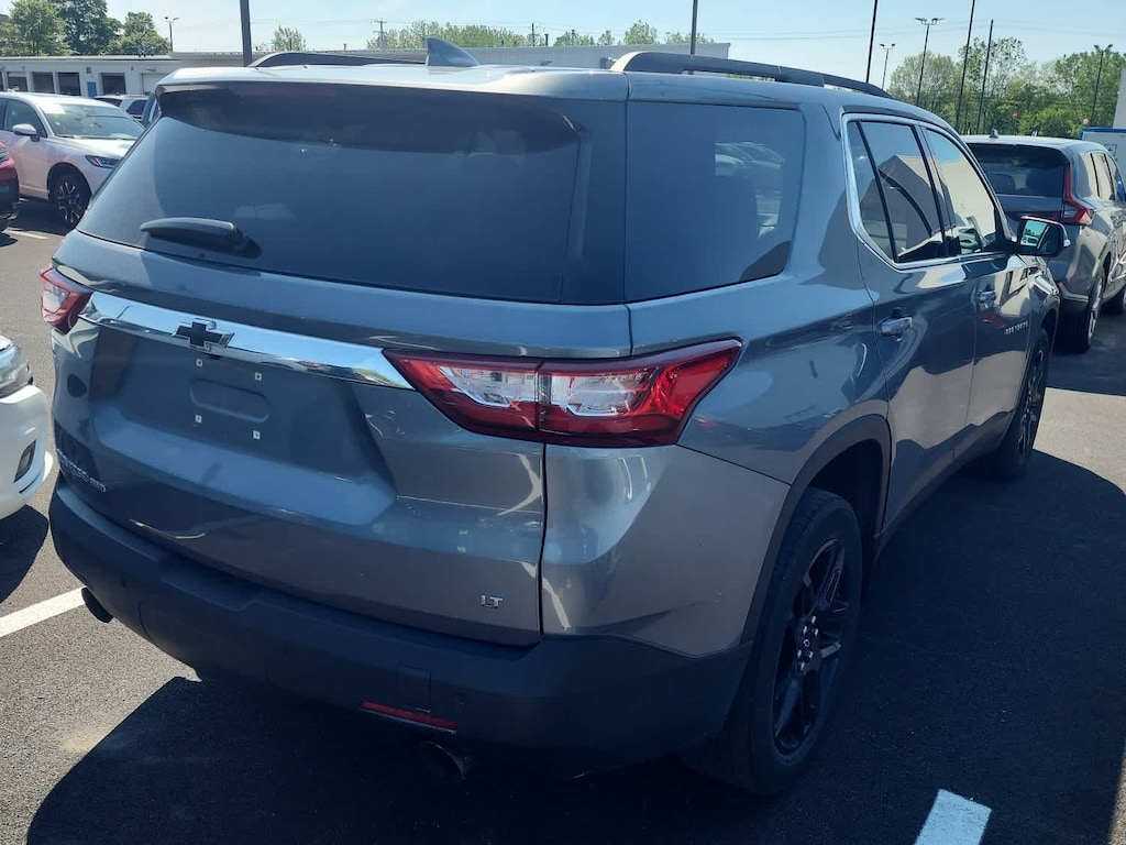 Used 2021 Chevrolet Traverse LT Cloth w/1LT SUV