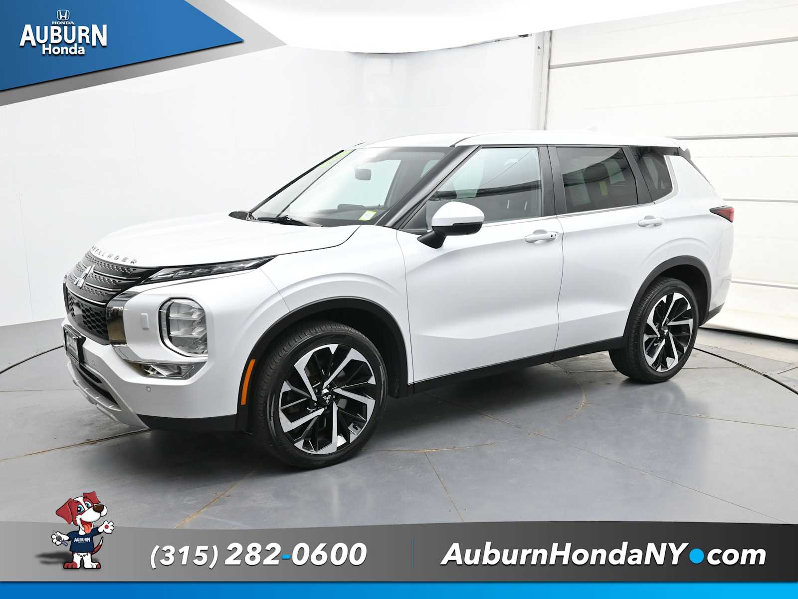 Used 2022 Mitsubishi Outlander SE with VIN JA4J4UA89NZ055211 for sale in Auburn, NY
