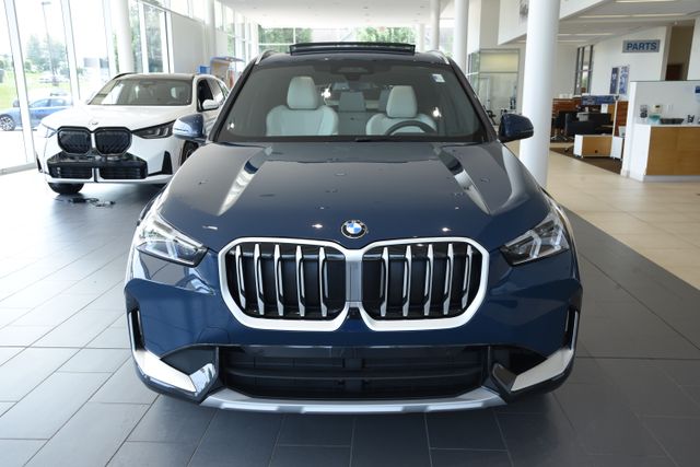 2027 BMW X1 28i - Photo 6
