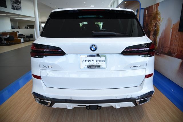 2026 BMW X5 50e - Photo 8