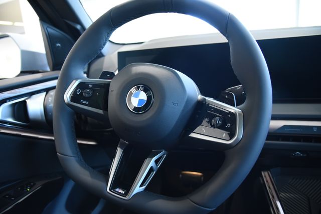 2026 BMW X3 30 - Photo 12