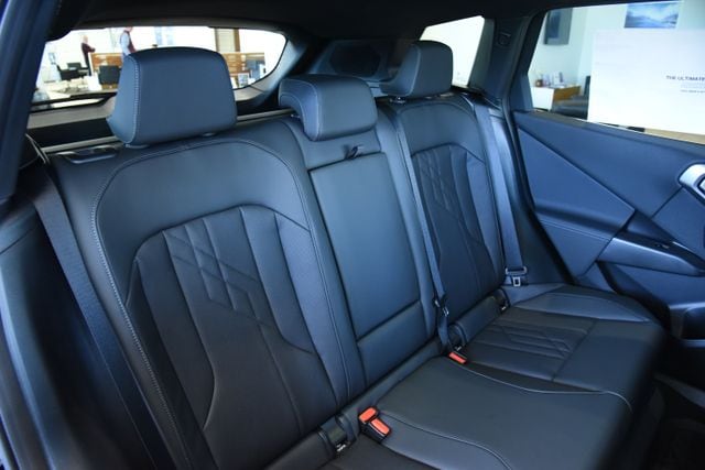 2026 BMW X3 30 - Photo 21