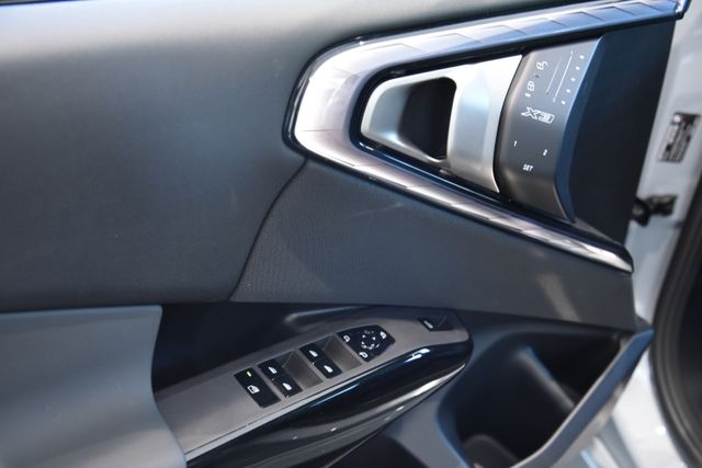 2026 BMW X3 30 - Photo 11