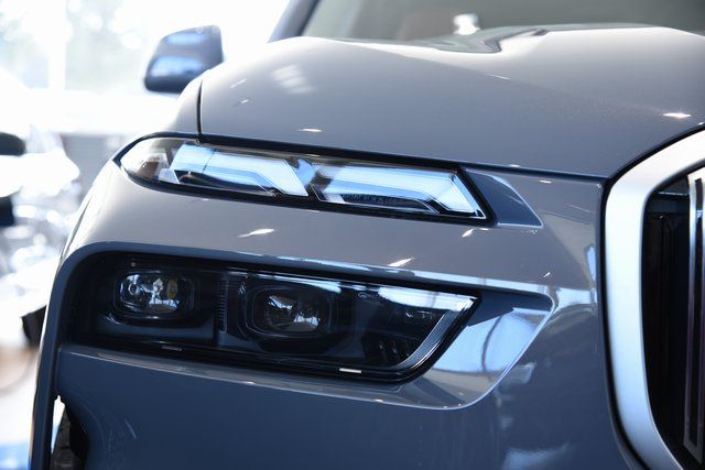 2026 BMW X7 40i - Photo 7