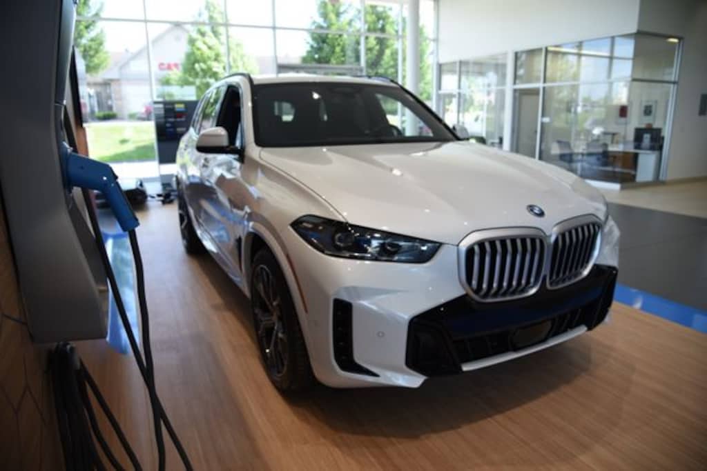 New 2026 BMW X5 xDrive50e SUV