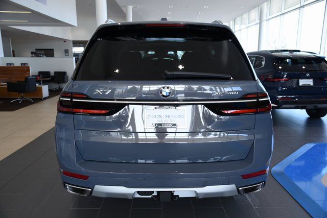 2026 BMW X7 40i - Photo 9