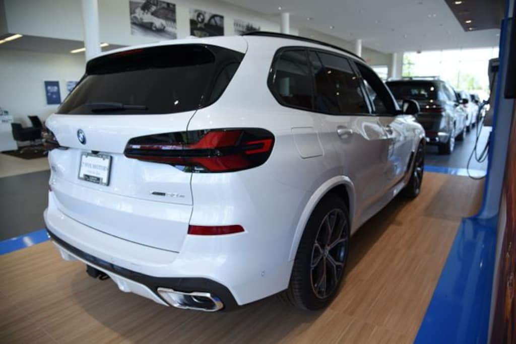 New 2026 BMW X5 xDrive50e SUV