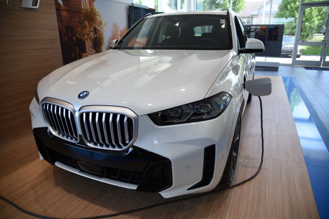 2026 BMW X5 50e - Photo 13