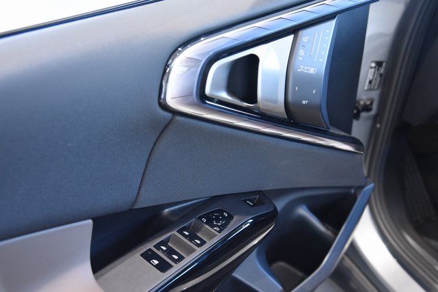 2026 BMW X3 30 - Photo 12