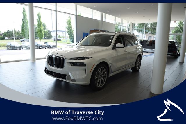 2027 BMW X7