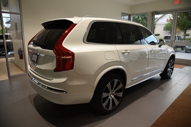 2023 Volvo XC90 Recharge Ultimate photo 2