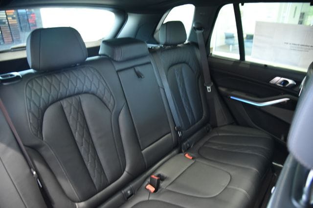 2026 BMW X5 50e - Photo 32
