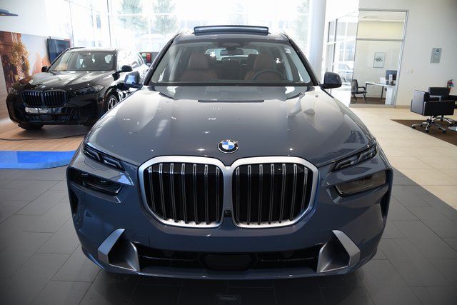 2026 BMW X7 40i - Photo 6