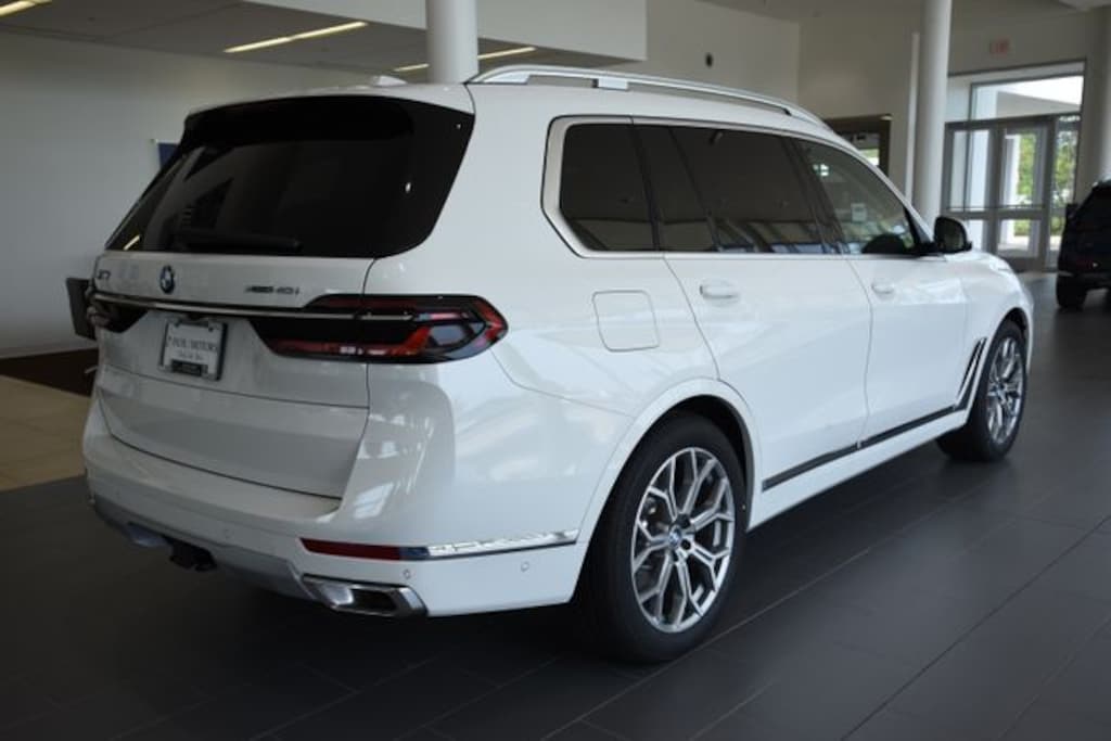 New 2027 BMW X7 xDrive40i SUV